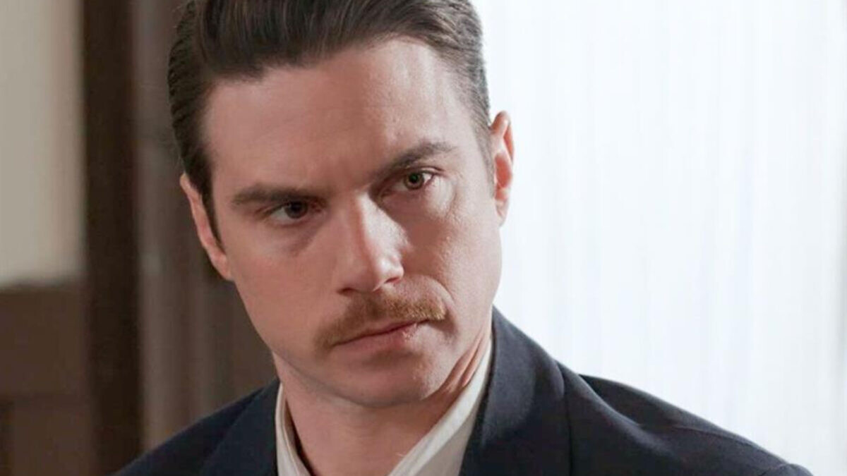 Grand Hotel: Ο Άρης αποκαλύπτει στον Πέτρο την εγκυμοσύνη της Αλίκης