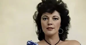 Η γυναικάρα Καίτη Παπανίκα – Το τpαγικό τέλος της και ο πασίγνωστος σύζυγος της