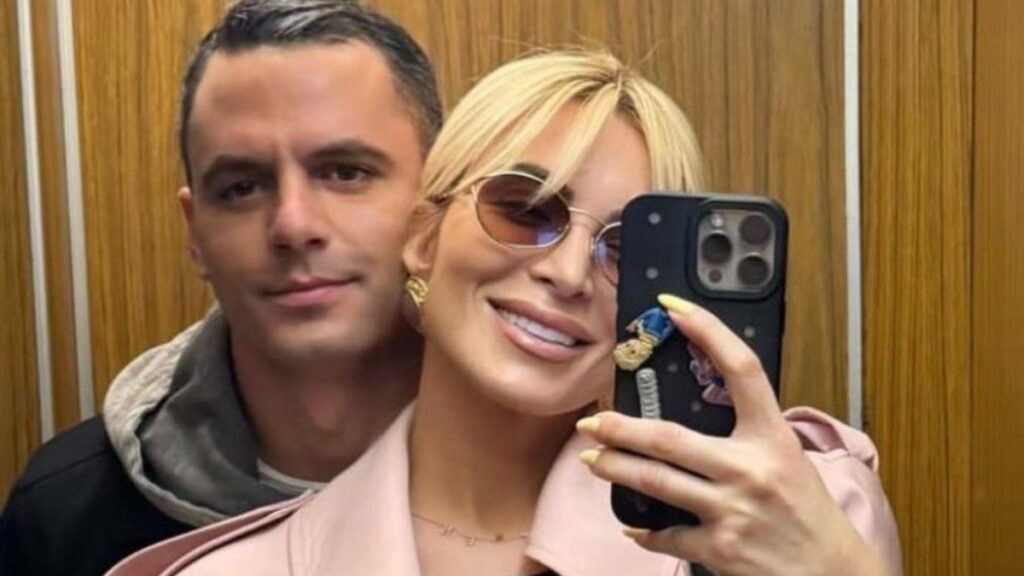 Παναγιώτης Κουτσουμπής: Η πρώτη φωτογραφία με την Καινούργιου μετά την γέννηση της κόρης τους