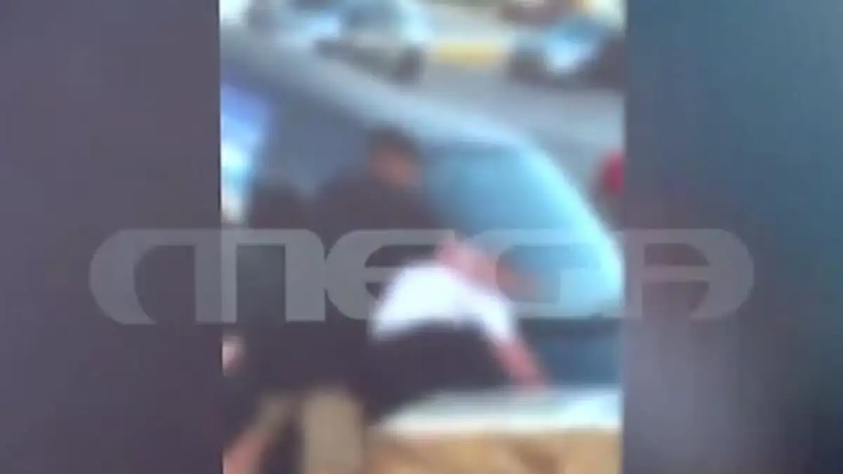 ksylodarmos anilikoi kyklades 1 1200x675 1