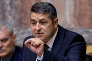 Γ. Μυλωνάκης: ΣΟΚ στη ΜΕΘ – Τι έχει πάθει ο υφυπουργός Επικρατείας