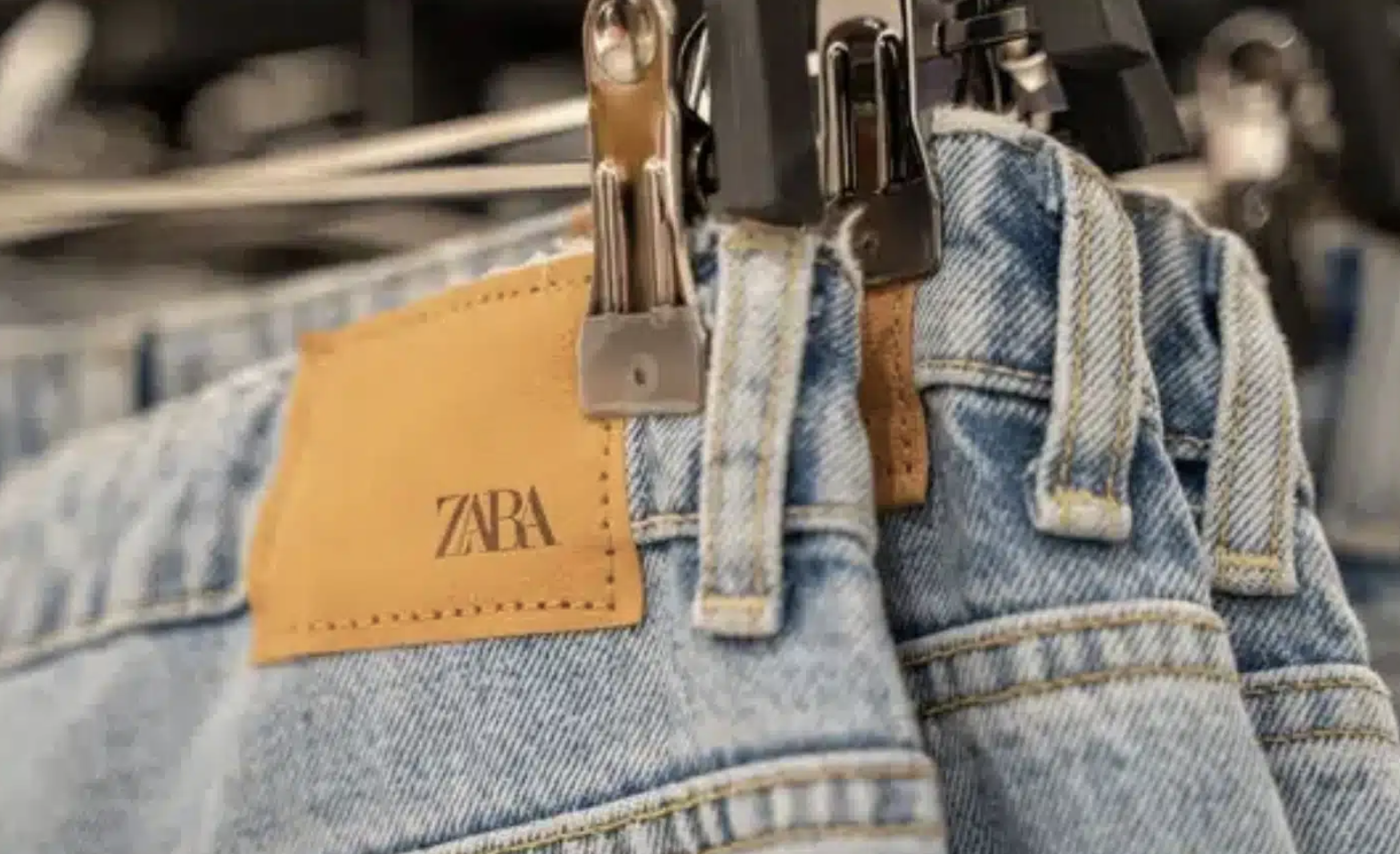 O κρυφός κωδικός του ZARA που «καρφώνει» ποια ρούχα είναι χαμηλής ποιότητας και ποια όχι