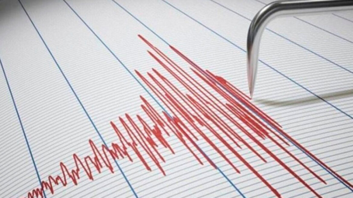 Σεισμός στην Κρήτη: Προειδοποίηση από Τσελέντη - «Μακριά από τη θάλασσα για σεισμικό κύμα»