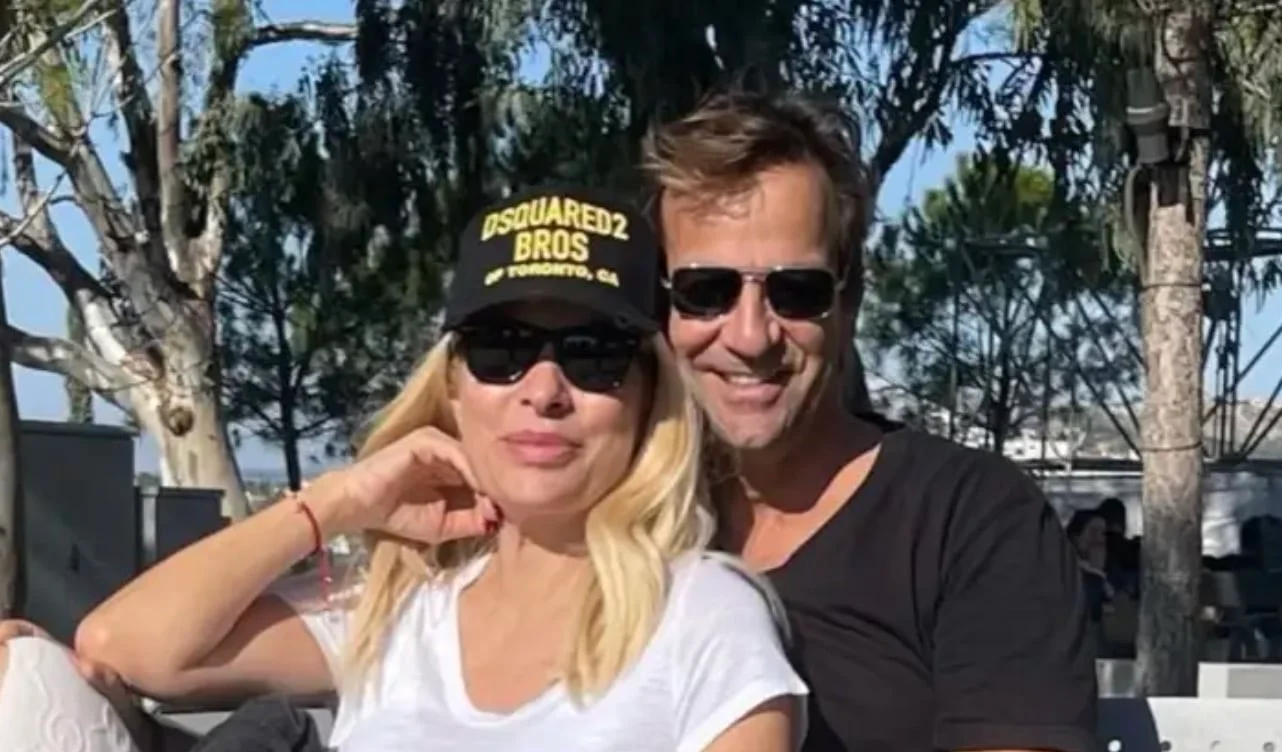 «Ευχαριστημένοι;» Κανένα διαζύγιο για την Ελένη Μενεγάκη – Έκανε αυτό και έκλεισε στόματα