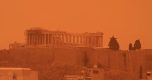 Ανατpοπή με την αφρικανική σκόνη – Έρχονται τα πάνω κάτω με τον καιρό