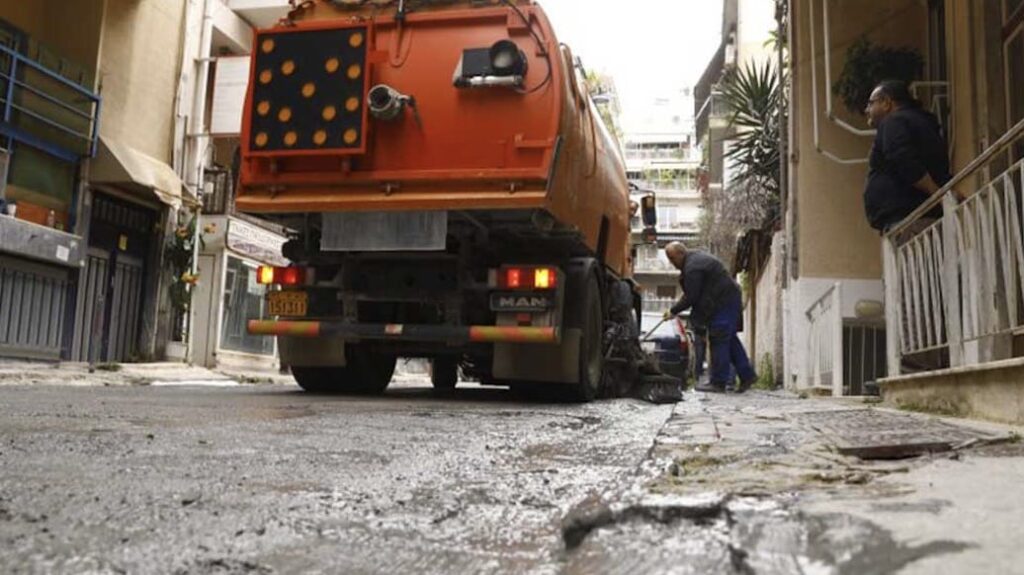 Κυψέλη: Λύθηκε το μυστήριο με το υλικό που πλημμύρισε τους δρόμους – Τι συνέβη