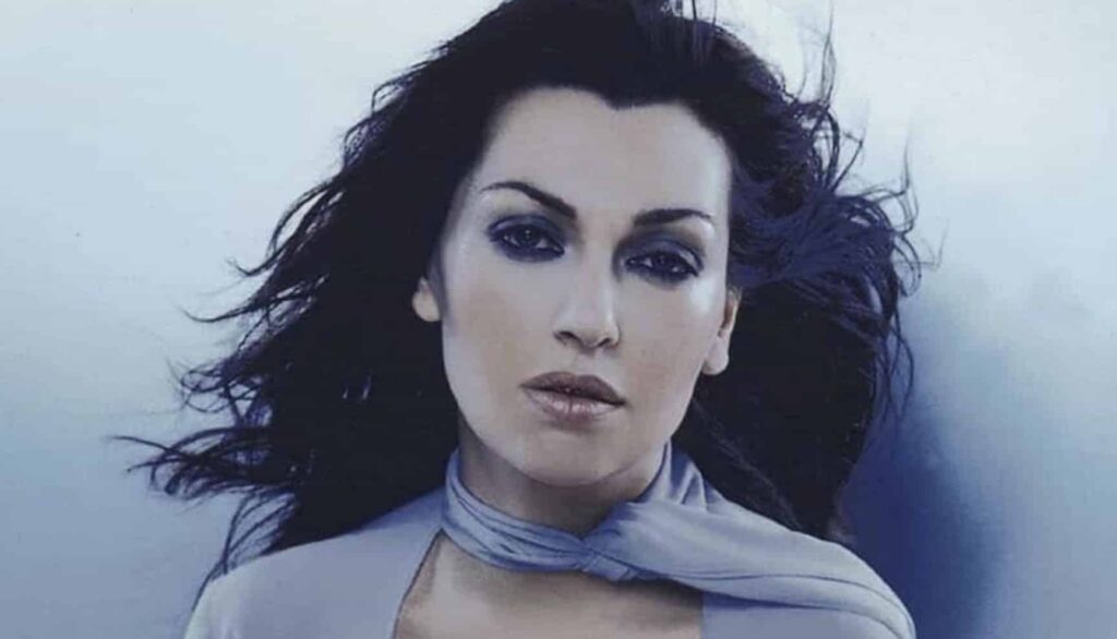 «Τον θεωρούσα χυδαίο»: Ο τολμηρός στίχος από τη μεγαλύτερη επιτυχία της Καίτης Γαρμπή που αρνείται να πει εδώ και 25 χρόνια