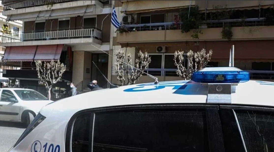 Σοκ: Η δυσοσμία αποκάλυψε την τραγωδία – Μητέρα και κόρη βρέθηκαν νεκρές στο διαμέρισμά τους