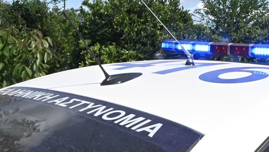 Λόφος Φιλοπάππου: Δυο τραυματίες μετά από επίθεση ατόμου με μεταλλική βέργα