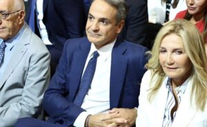 Μαρέβα Μητσοτάκη: «Είδα τι σημαίνει αφοσίωση στο ΕΣΥ» – Το μήνυμα μετά το χειρουργείο