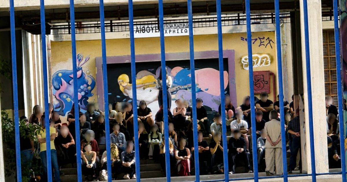 Συγκλονίζει ο καθηγητής των 17χρονων που έπεσαν από πολυκατοικία – «Δύο υπέροχα πλάσματα, άριστες μαθήτριες που όλοι λάτρευαν»