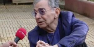 Τέρης Χρυσός: «Δεν παντρεύτηκα ποτέ εξαιτίας της μάνας μου. Η μια της ξίνιζε και η άλλη της βρώμαγε»