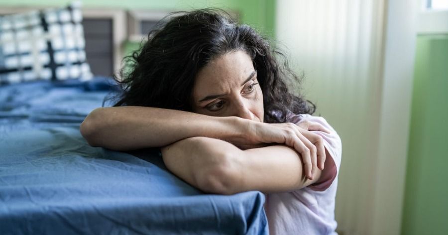 Είμαι 40 χωρίς παιδιά, με χώρισε ο σύζυγός μου και λύγισα - Η εξομολόγηση που που συγκλονίζει