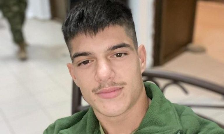 «Σου διάλεξα το πιο όμορφο άσπρο κουστούμι άντρα μου, θα σε ντύσουμε γαμπρό….»: Ανατριχιάζει η αδερφή του Νικήτα, ζητά από όλους να μην φέρουν στην κηδεία 1 πράγμα