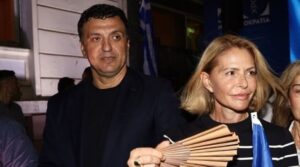 Η Τζένη Μπαλατσινού στον αργαλειό – Η οικογενειακή εξόρμηση στα χωριά της Ηπείρου