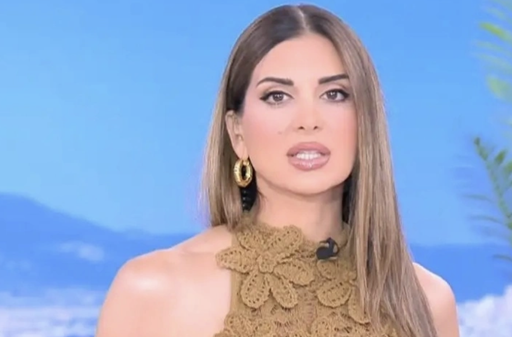 «Μόλις μπήκαν μέσα, άκουσαν ένα…»: Σοκάρει η Τσιμτσιλή για το «σημάδι» που εμφανίστηκε μέσα στο ξωκλήσι στο Ευηνοχώρι, όταν έφτασε η σορός της Μαστροκώστα