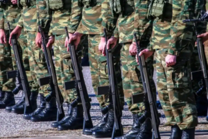 Θλίψη στις Ένοπλες Δυνάμεις: Πέθανε εν ώρα υπηρεσίας 47χρονος αρχιλοχίας – Ήταν πατέρας τεσσάρων παιδιών