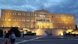 «Έσκασε βόμβα» στη Βουλή: Μόλις παραιτήθηκε κορυφαίος βουλευτής – Σοκ, κανείς δεν το περίμενε