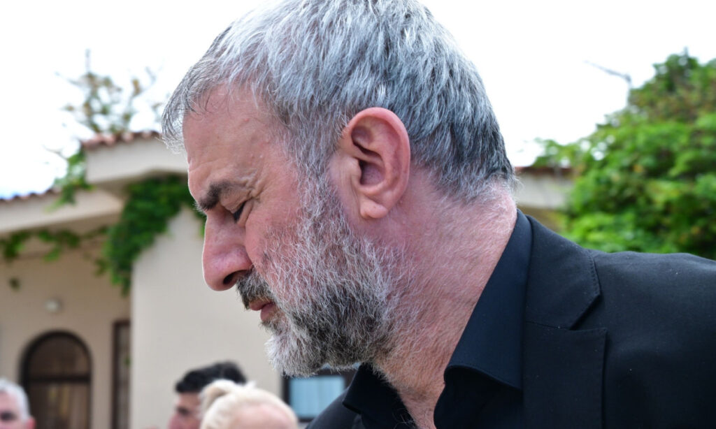 Νέα σπαρακτική ανάρτηση του Δέλλα για τη Μαστροκώστα: «Σήμερα πριν 16 χρόνια μας ένωσε ο Θεός…»