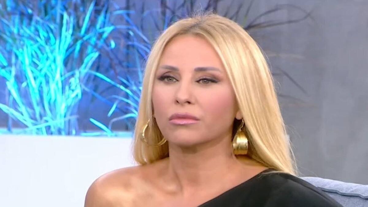 ΓΩΓΩ ΜΑΣΤΡΟΚΩΣΤΑ: ΔΥΣΤΥΧΩΣ ΜΑΘΕΥΤΗΚΕ ΑΥΤΟ ΑΠΟ ΔΕΝ ΗΘΕΛΕ ΚΑΝΕΙΣ