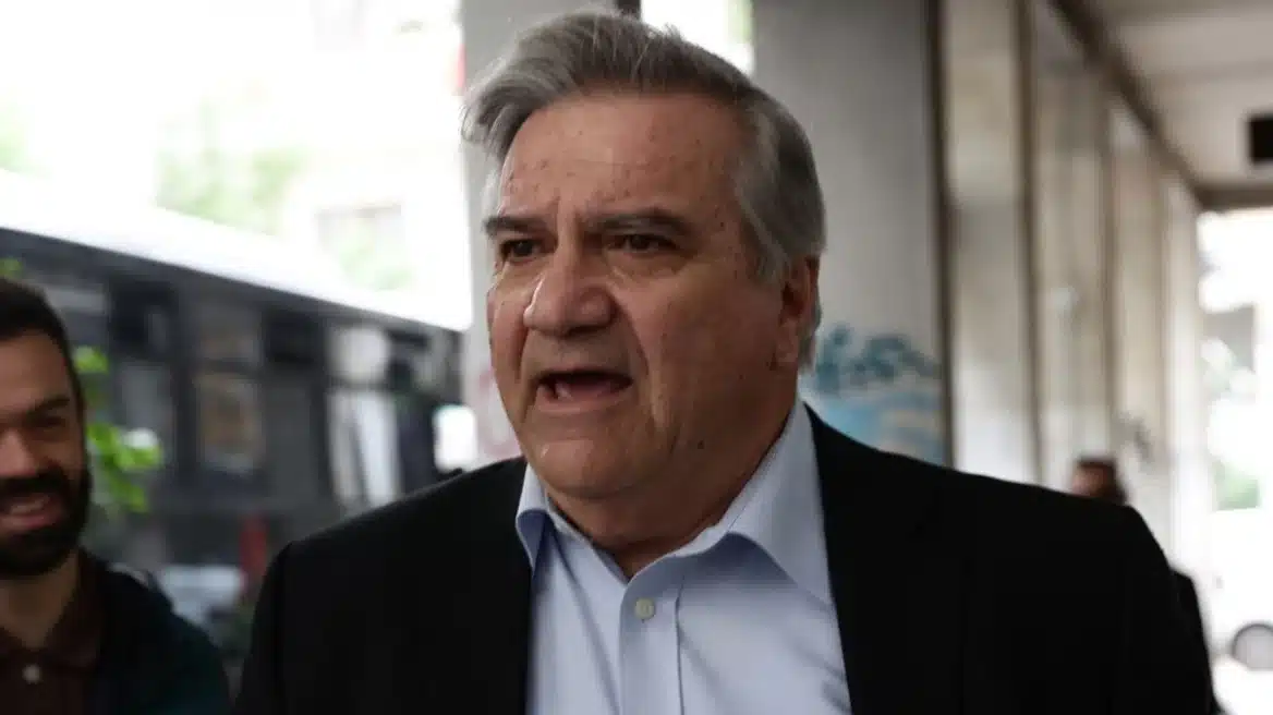 Παραιτήθηκε πασίγνωστος πρώην υπουργός από το ΠΑΣΟΚ