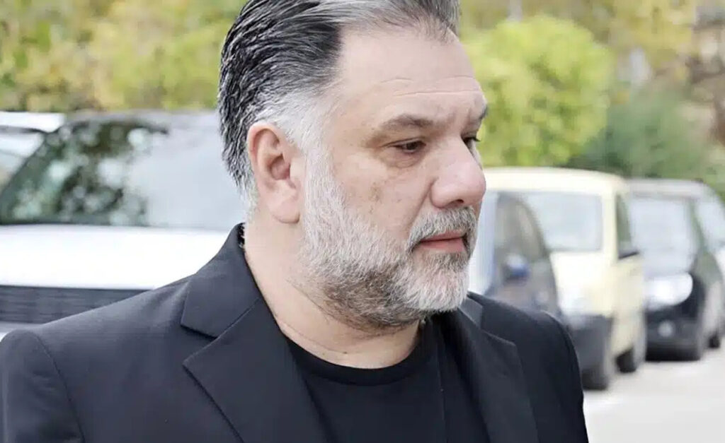 Συγκινεί ο Γρηγόρης Αρναούτογλου για την απώλεια του: «Δεν πρόλαβα να τον αποχαιρετήσω»
