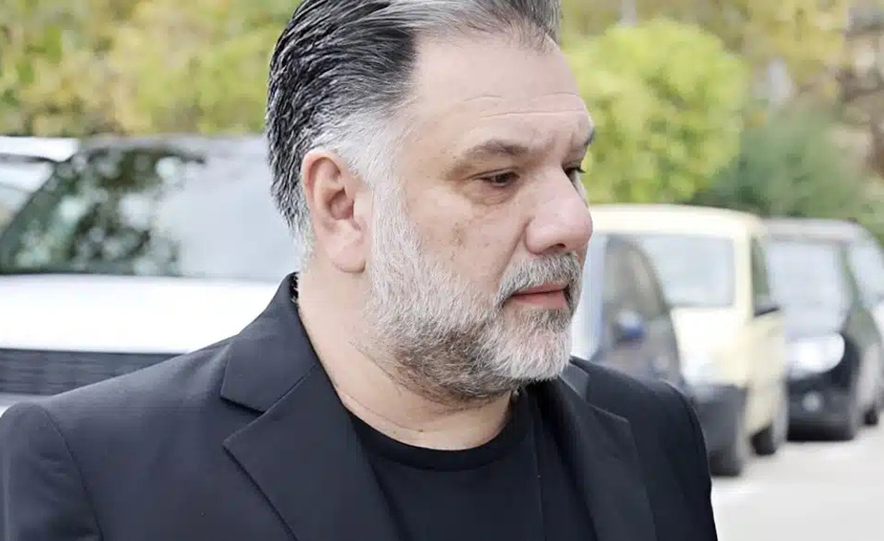 Συγκινεί ο Γρηγόρης Αρναούτογλου για την απώλεια του: «Δεν πρόλαβα να τον αποχαιρετήσω»