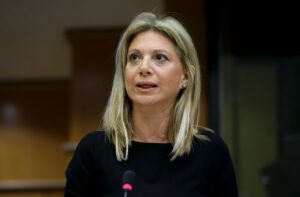 Πολιτικός σεισμός: Το κόμμα-έκπληξη που «εξαφανίζει» η Μαρία Καρυστιανού