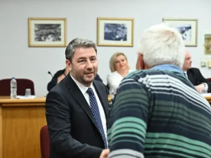 Η τέταρτη θέση φέρνει αλλαγή Ανδρουλάκη; Το όνομα έκπληξη για αρχηγός στο ΠΑΣΟΚ