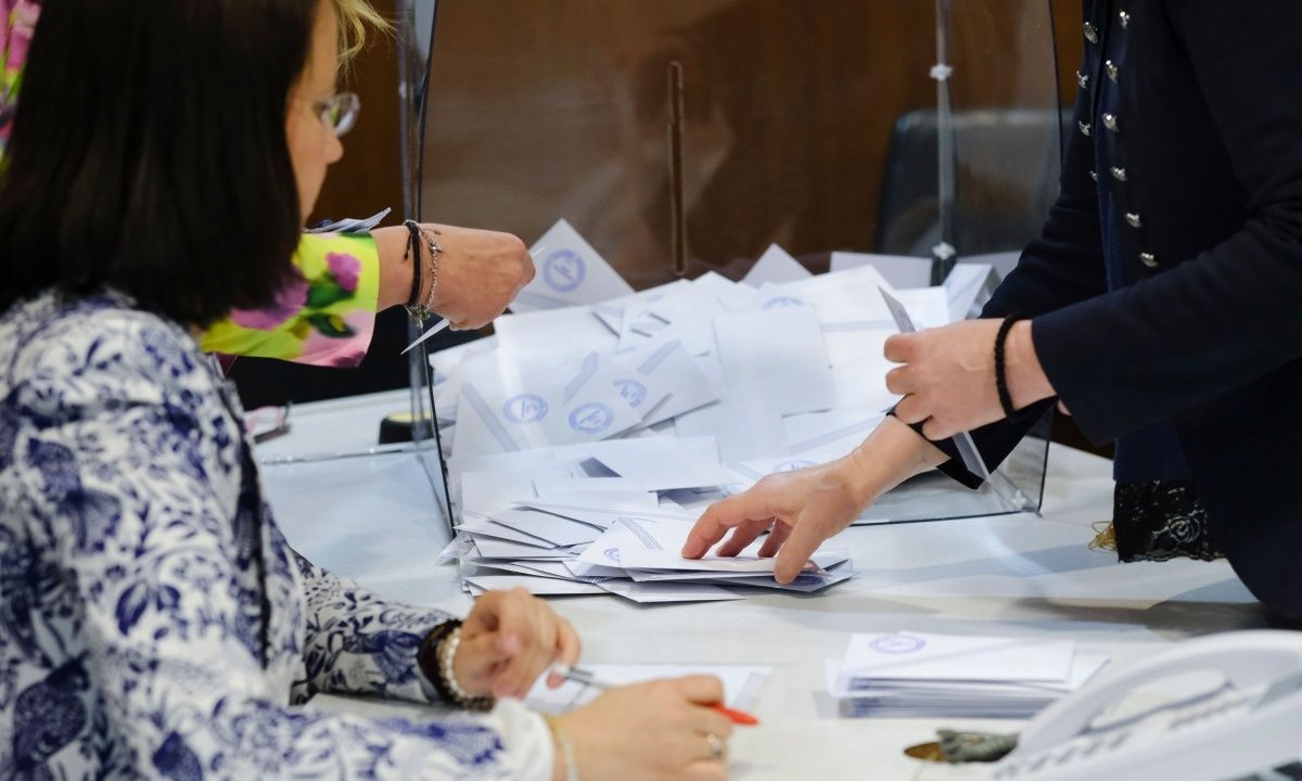 Δημοσκόπηση ΒΟΜΒΑ: Η απόλυτη ανατροπή με Τσίπρα