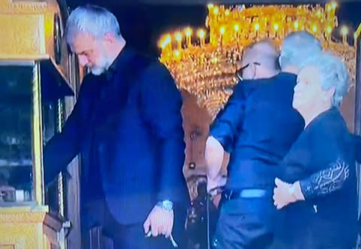 ΚΟΛΟΣΣΟΣ ΤΡΑΙΑΝΟΣ ΔΕΛΛΑΣ: ΖΗΤΗΣΕ ΕΝΑ ΠΡΑΓΜΑ ΜΟΝΟ ΣΤΗΝ ΚΗΔΕΙΑ ΤΗΣ ΓΥΝΑΙΚΑΣ ΤΟΥ