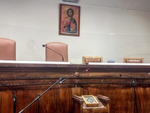 Σοκάρει υπόθεση εξαπάτησης από γνωστή δικηγόρο – Απέσπασε περίπου 15.000 ευρώ από οικογένεια που έχασε το σπίτι της