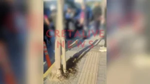 Έγκλημα στη Κρήτη: Ανατριχιαστικό βίντεο – Η στιγμή που φτάνει στο σημείο η μάνα του 20χρονου μετά το φονικό