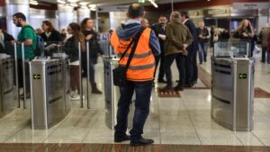 Ξέχνα τα 72 ευρώ: Από σήμερα η εισιτηριοδιαφυγή στο Μετρό κοστίζει «χρυσάφι» – Η αύξηση σοκ και οι έντονες αντιδράσεις