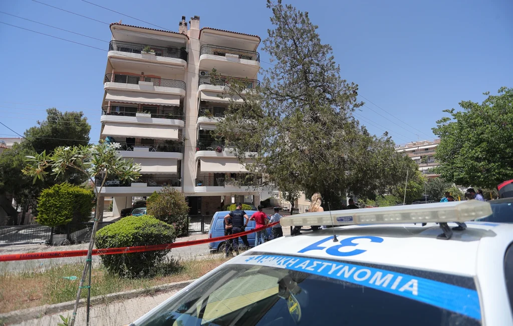 Τραγωδία στην Ηλιούπολη: Αποκαλύψεις ΣΟΚ από τον καθηγητή των δύο 17χρονων κοριτσιών
