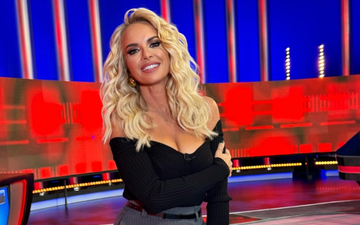 Ούτε τρέσες, ούτε εξτένσιον: Με αγορέ μαλλί η Μαρία Μπεκατώρου – Ανέβασε φωτογραφία στο Instagram και όλοι τις γράφουν πόσο πολύ τις πάει