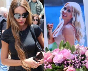 Σάλος με Ιωάννα Λίλη: Πώς εμφανίστηκε στην κηδεία Γωγώς Μαστροκώστα – «Αίσχος! Ντράπηκε και η ντροπή!»