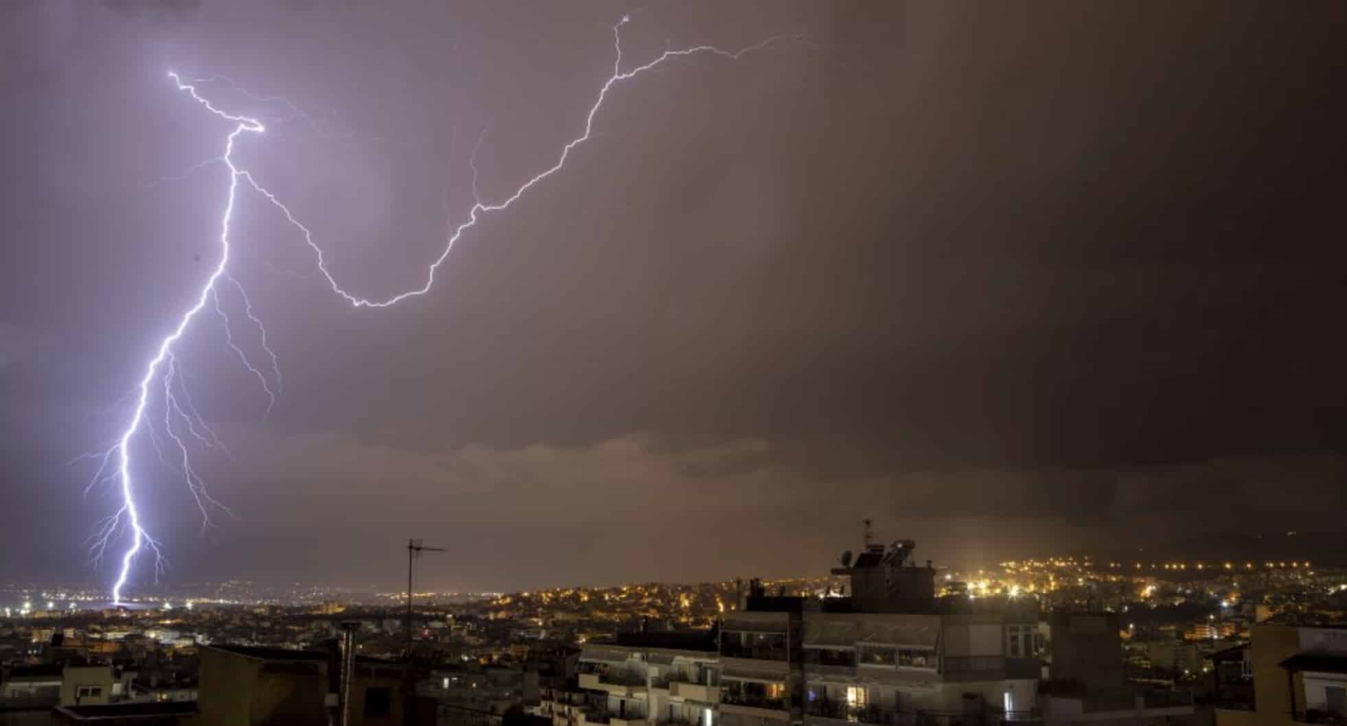 Καιρός: Έρχεται τριήμερο με χαλάζι και καταιγίδες – Πού θα «χτυπήσει» η κακοκαιρία