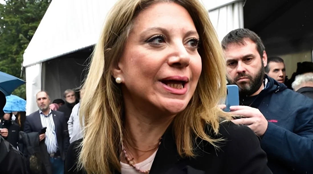 Θεσσαλονίκη: Στήνουν γιγαντοοθόνες για την Καρυστιανού – Παρουσιαστής ο Αυγερινός, συμπαρουσιάστρια «έκπληξη»