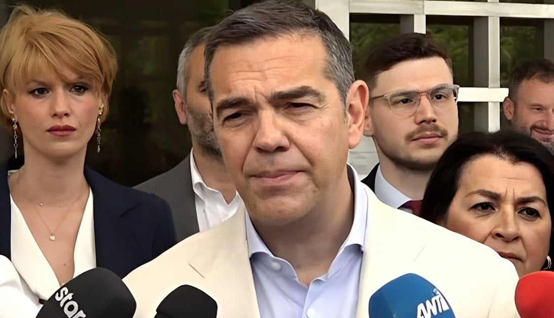  Ο Τσίπρας κατέθεσε στον Άρειο Πάγο την ιδρυτική διακήρυξη της ΕΛΑΣ - «Το ταξίδι μας, οι αγώνες μας τώρα ξεκινούν»