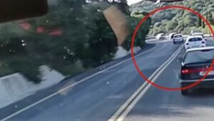 Οδηγός στην Κρήτη προσπέρασε 8 αυτοκίνητα στο αντίθετο ρεύμα – Το βίντεο που εξοργίζει