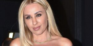 Γωγώ Μαστροκώστα: Eπιδειvώθnκε η κατάσταση της υγείας της – Δεν έχει επαφή με το περιβάλλον