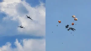 Σύγκρουση μαχητικών σε αεροπορική επίδειξη