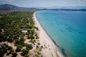 Τι αποκάλυψε το κτηματολόγιο: Ποια οικήματα θεωρούνται αυθαίρετα στους αιγιαλούς