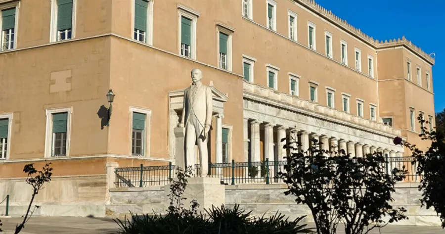Δέκα πρώην βουλευτές και στελέχη της ΝΔ καλούν σε δημιουργία νέου κόμματος – Ποιοι υπογράφουν