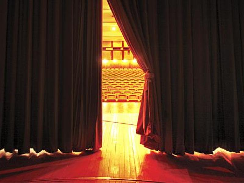 Θρήνος για πασίγνωστο ηθοποιό: Δύσκολες στιγμές