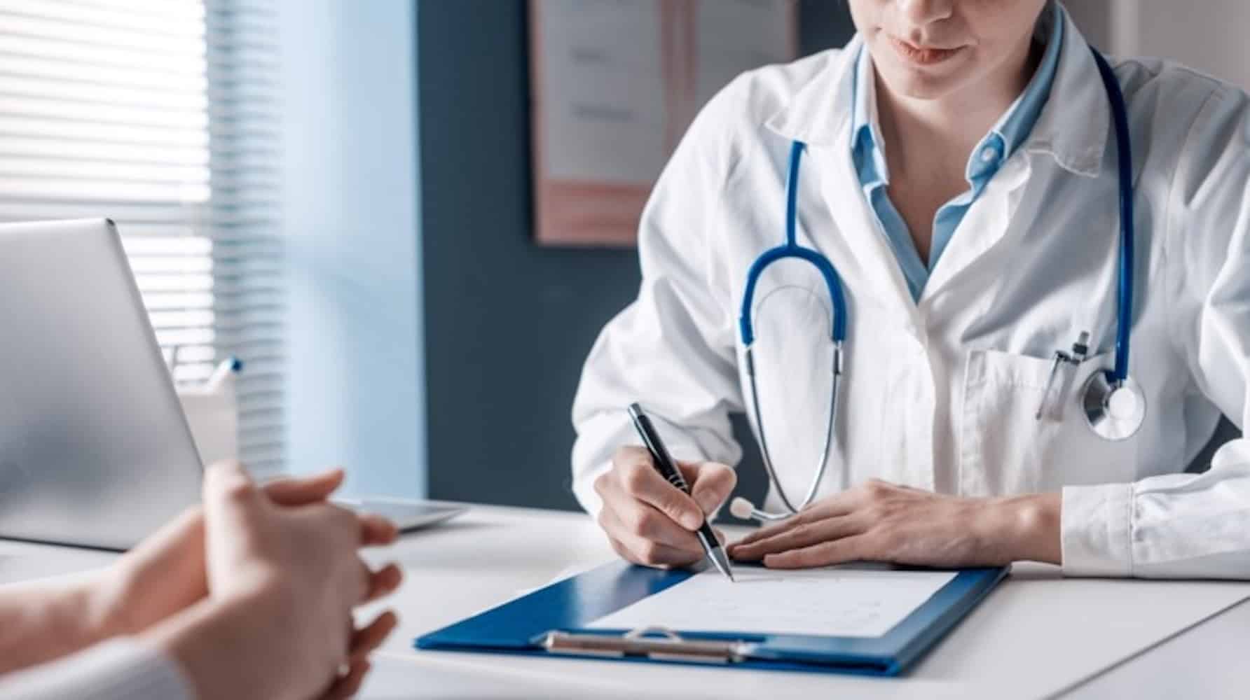Οι γιατροί προειδοποıούν: Τα 10 «αθώα» συμπτώματα που καμία γυναίκα άνω των 40 ετών δεν πρέπει να αγνοήσει, μεγάλη προσοχń