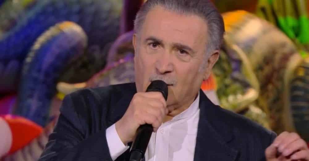 Λάκης Λαζόπουλος: Αποκάλυψε πώς κατάλαβε ότι παρακολουθούσαν το κινητό του με Predator