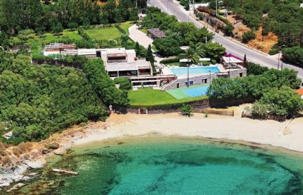 Φρούριο η βίλα Αργυρού – Νίκα μετά το 2o μωρό: Αυτό είναι το παλάτι εκατομμυρίων που μένουν