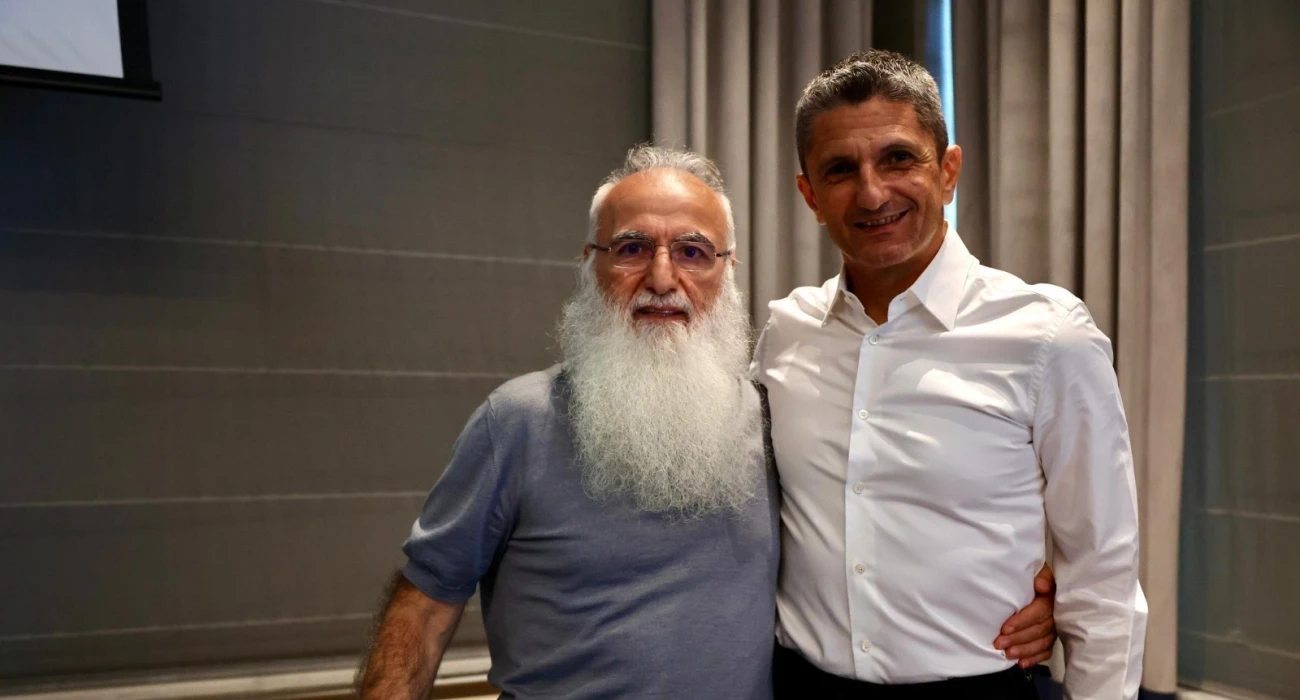 Αποκάλυψη από Ρουμανία - Τι είπε ο Λουτσέσκου στον Σαββίδη